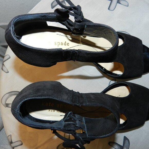 Kate Spade New York Cate Black Open Toe Suede Leather T-Strap Heels Size 6.5 - Picture 8 of 16
